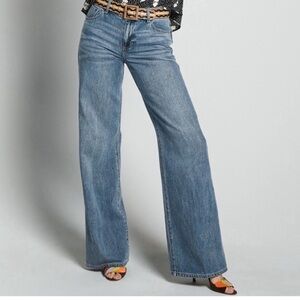 Cabi Ashbury Jeans Spring 2024 collection Wide Leg Jean, size 2